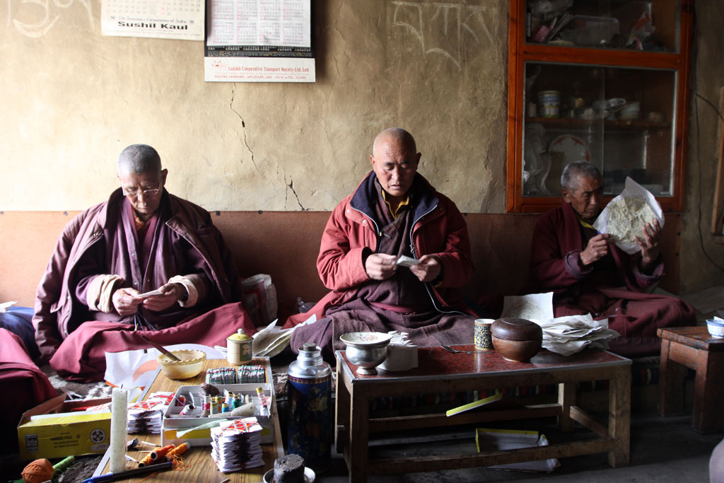   .  (Kaspang Gompa). 